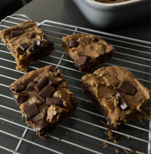 chickpea blondies