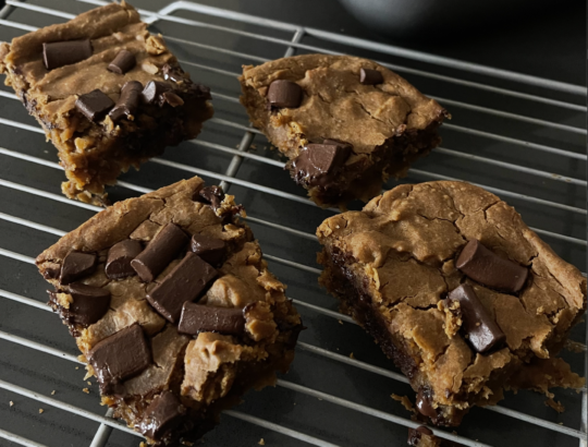 chickpea blondies