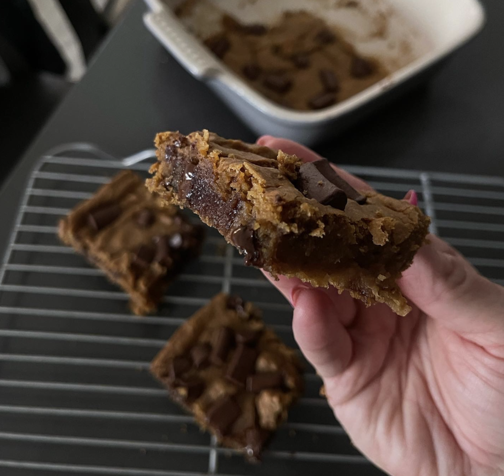 chickpea blondies